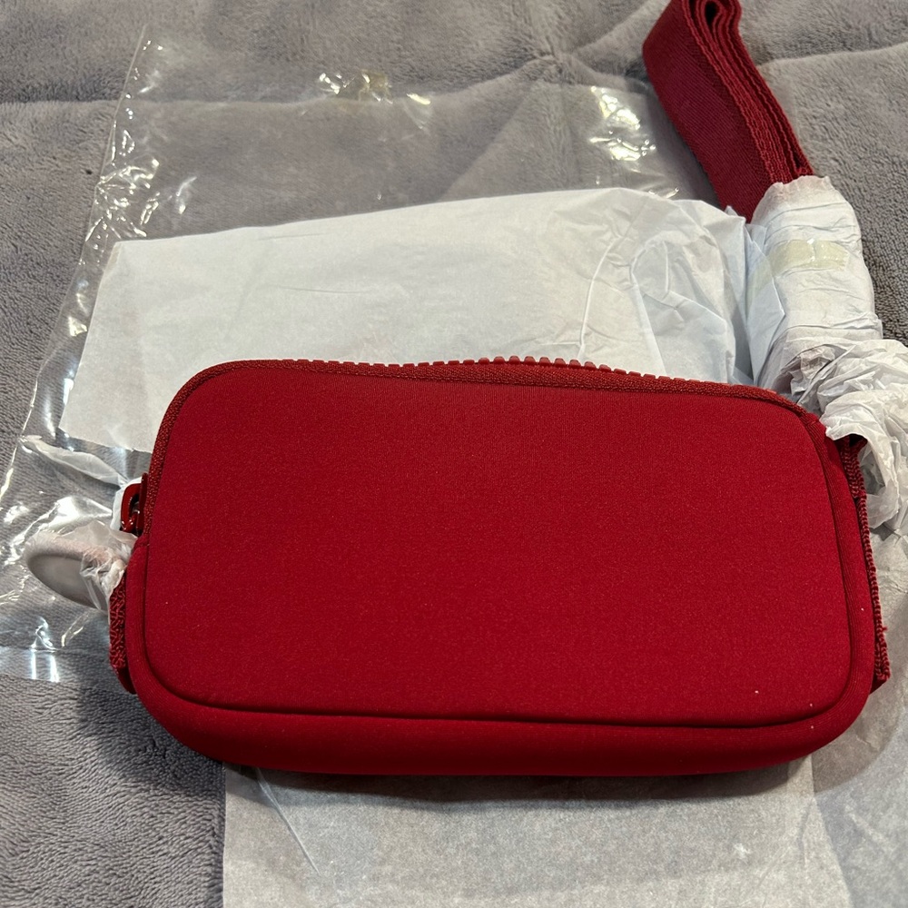 BRAND NEW DAGNE DOVER SEPHORA CROSSBODY BAG WITH PLACE FOR PHONE & CREDIT CARDS - Picture 3 of 9